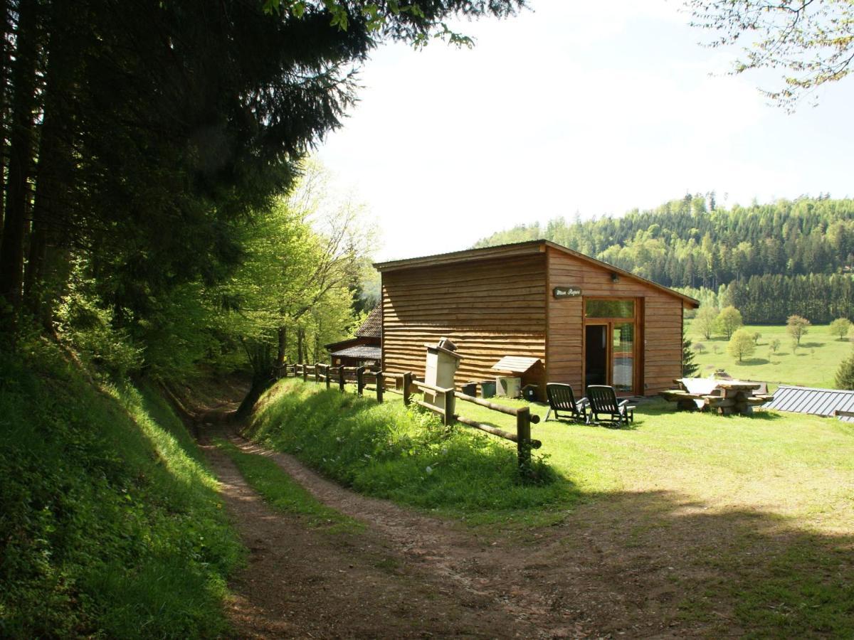 Cosy Holiday Home With Garden In Walscheid Exterior foto